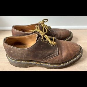 Dr. Martens Docs AW1561 Brown Oxfords Size 5.